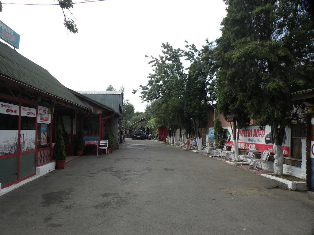 Camping Paradisul Soferilor Onesti Bagian luar foto
